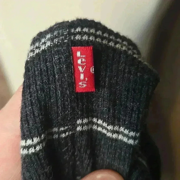 Levis men’s striped gray sweater pullover - Picture 7 of 7